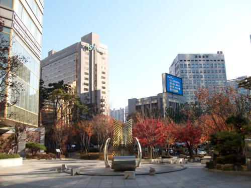 Picture of outside of hotel